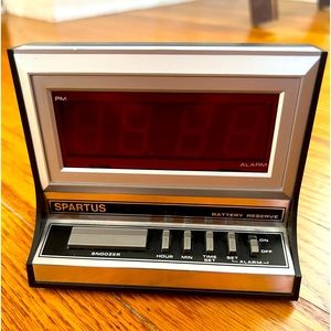 Vintage Spartus Digital LED Alarm Clock Model No 1116 TESTED WORKS GREAT